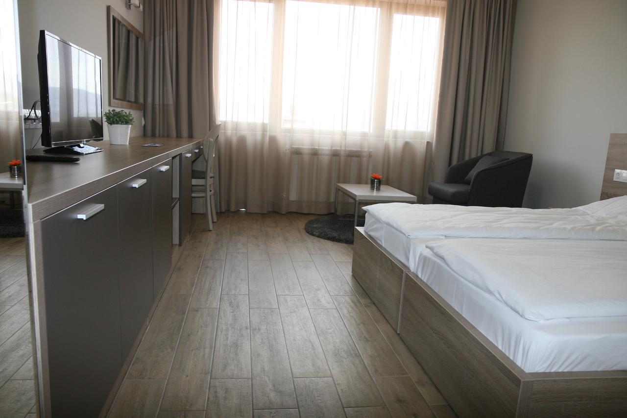 La Casa Hotel 치고프 차르크 외부 사진