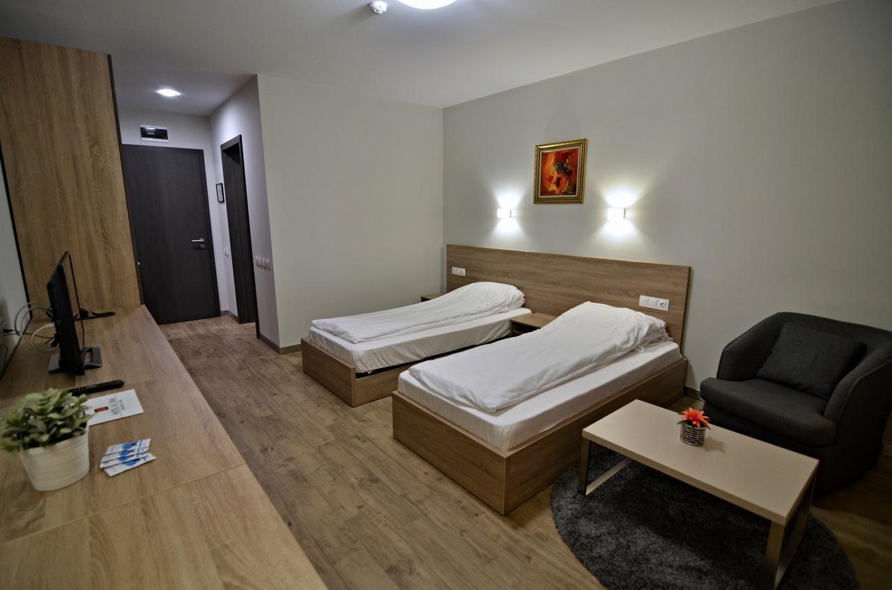 La Casa Hotel 치고프 차르크 외부 사진